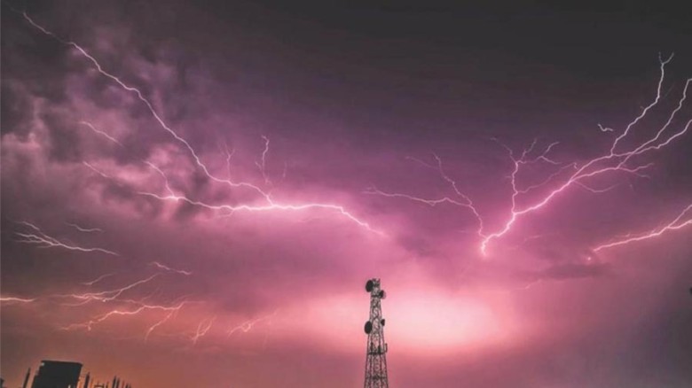 বজ্রপাতের তাণ্ডব সারাদেশে, সাত জেলায় প্রাণ গেল ১৪ জনের