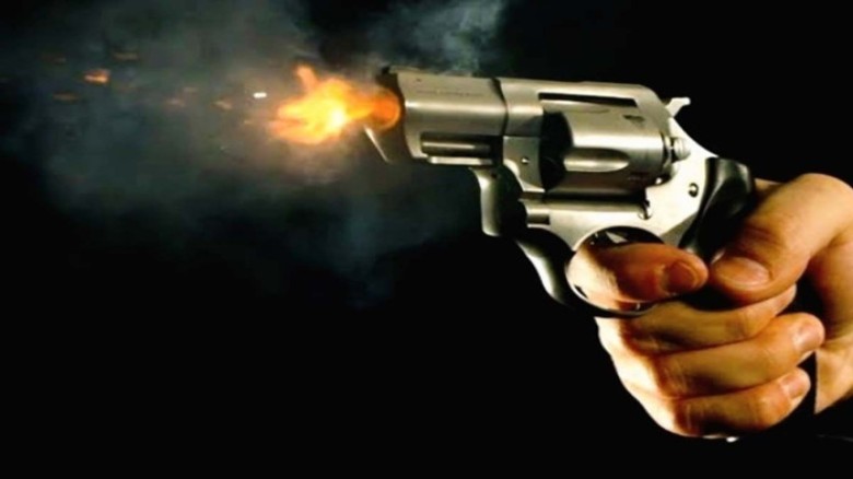 রাজধানীর লালবাগে যুবককে প্রকাশ্যে গুলি